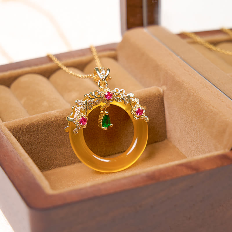 Grüne Chalcedon Peace Buckle Strength Halskette