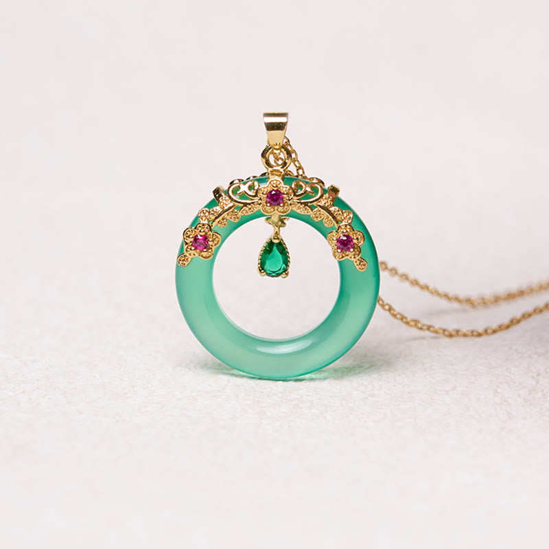 Grüne Chalcedon Peace Buckle Strength Halskette