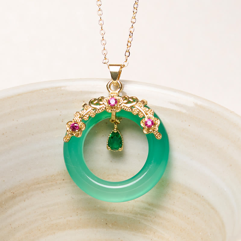 Grüne Chalcedon Peace Buckle Strength Halskette