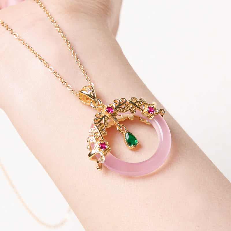 Grüne Chalcedon Peace Buckle Strength Halskette