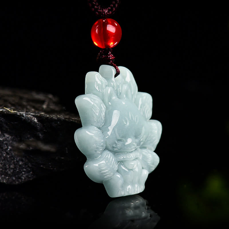 Grüne Jade-Halskette mit neunschwänzigem Fuchs – Wohlstandssymbol