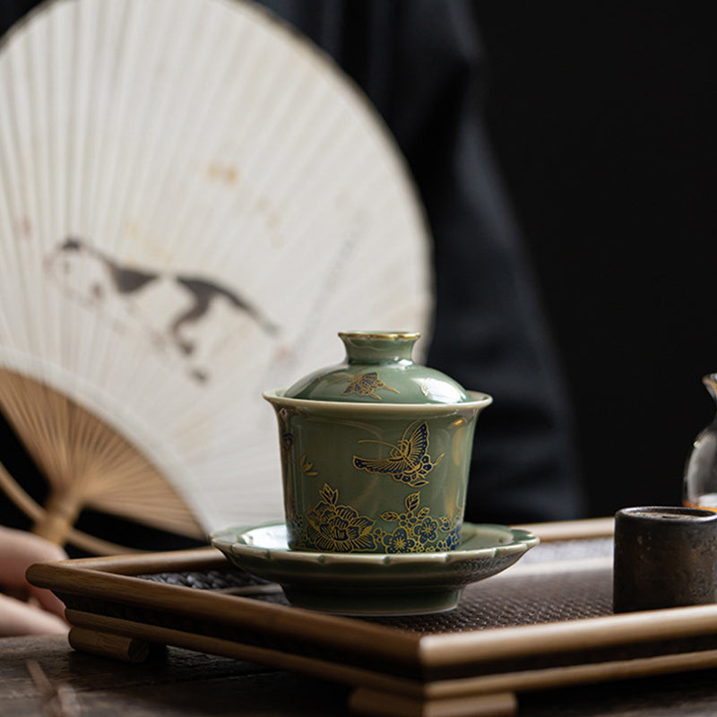 Grünes Gaiwan-Teeservice aus Porzellan | Schmetterlingsblumen- und Lachsdesign