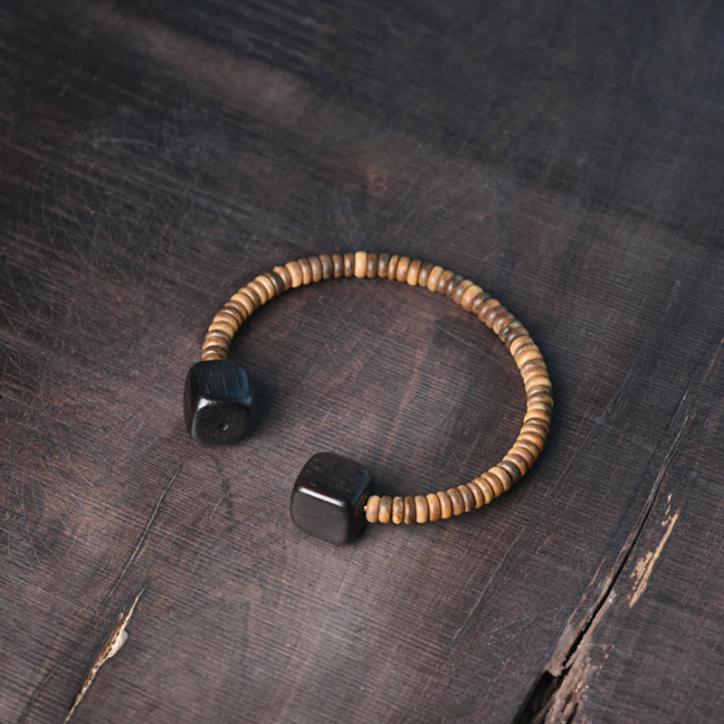 Grünes Sandelholz-Würfel-Balance-Armband 16-17 cm