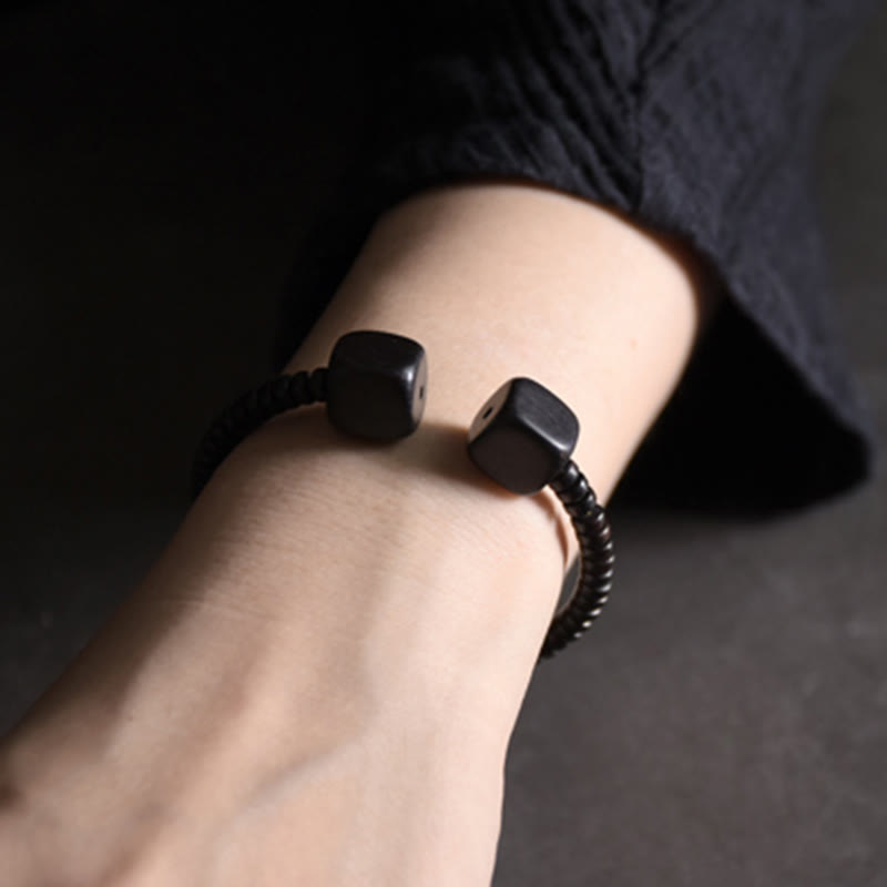 Grünes Sandelholz-Würfel-Balance-Armband 16-17 cm