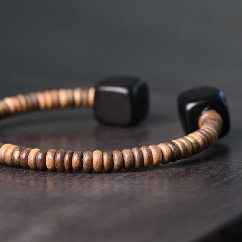 Grünes Sandelholz-Würfel-Balance-Armband 16-17 cm
