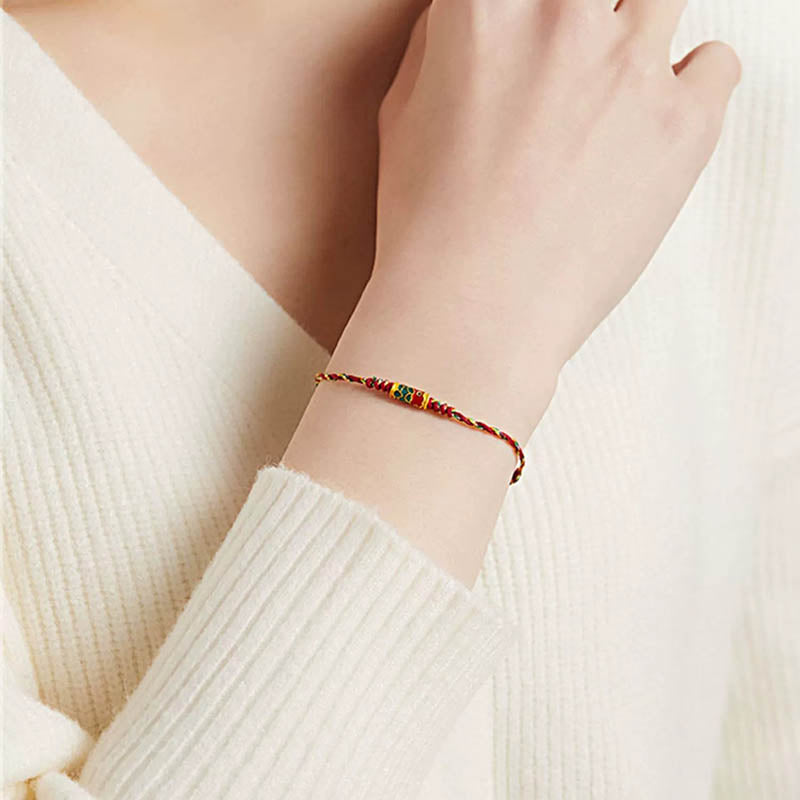 Handgefertigtes geflochtenes Armband mit Koi-Fisch-Motiv