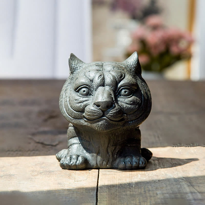 Handgemachte spirituelle Statue aus Tigereisenpulver, 9 cm