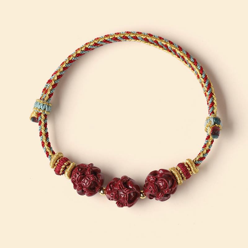 Handgefertigtes chinesisches Sternzeichen-Armband aus Zinnober mit dunkelrotem Segensband
