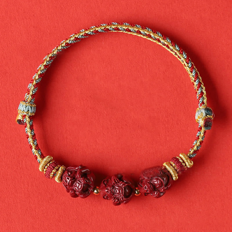 Handgefertigtes chinesisches Sternzeichen-Armband aus Zinnober mit dunkelrotem Segensband