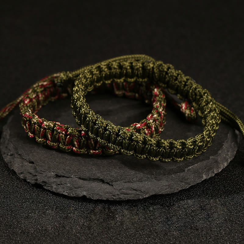 Handgemachtes buntes geflochtenes Buddha-Armband aus Seil