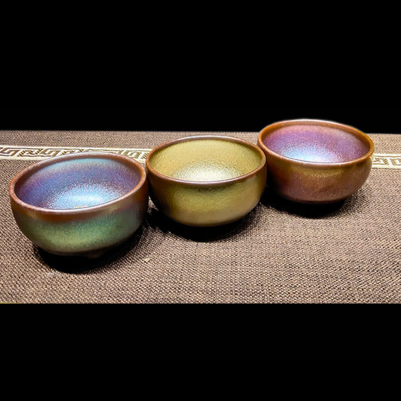 Handgefertigte Jian Zhan Teetasse aus Keramik mit Koi-Fisch und Lotusblatt, 150 ml