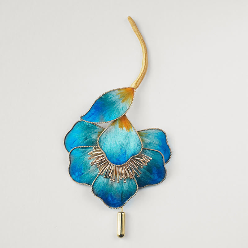 Handgefertigte blaue Blumenbrosche aus Maulbeerseide für spirituelles Wachstum