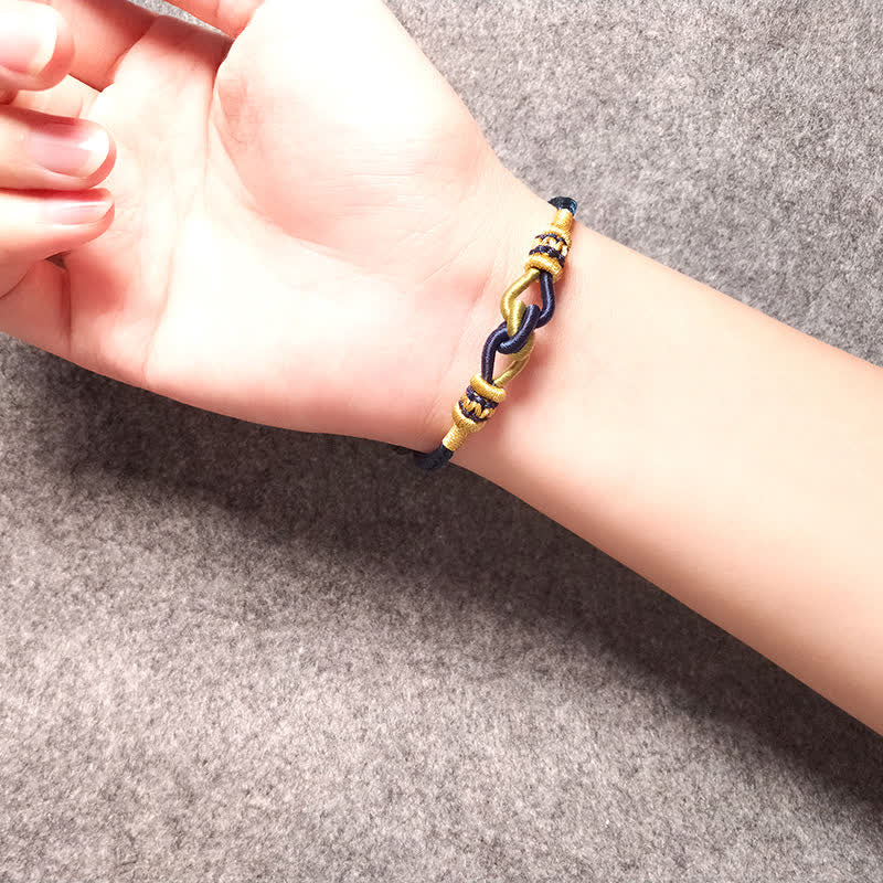 Handgefertigtes rotes Schnurarmband für Glauben und Stärke | Heilende Klänge