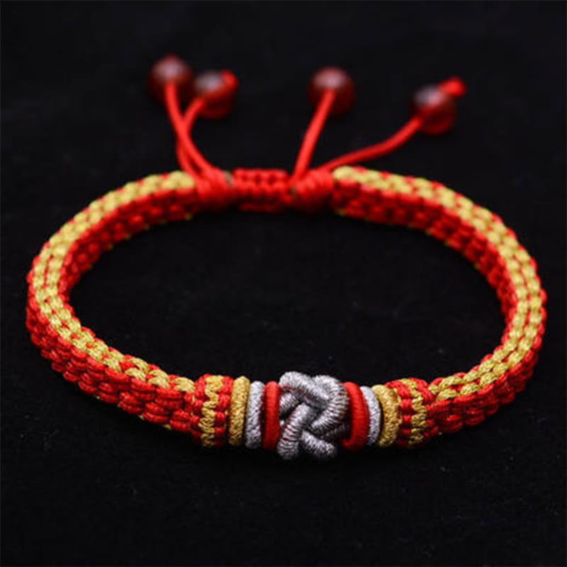 Handgemachtes rotes Armband mit Wahrer Liebe und Knoten für Glück