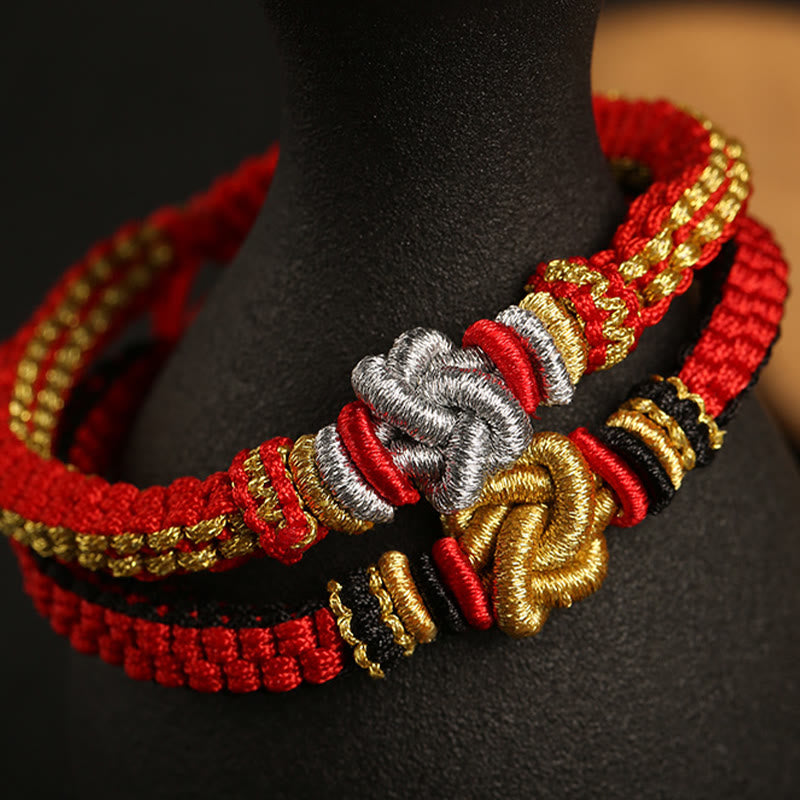 Handgemachtes rotes Armband mit Wahrer Liebe und Knoten für Glück