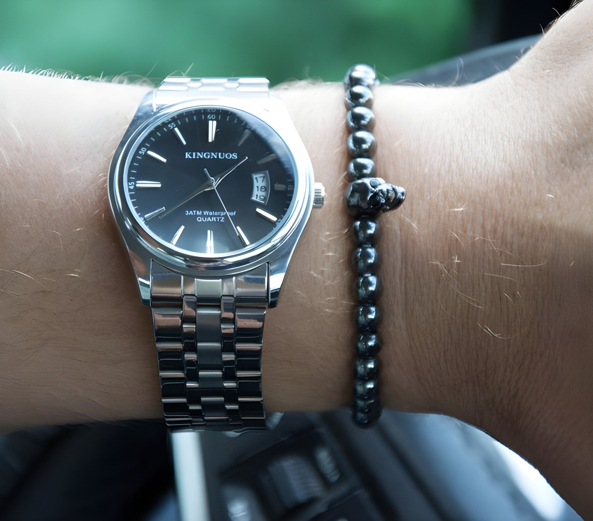 Hämatit-Totenkopf-Armband mit schwarzen Zirkonia-Augen
