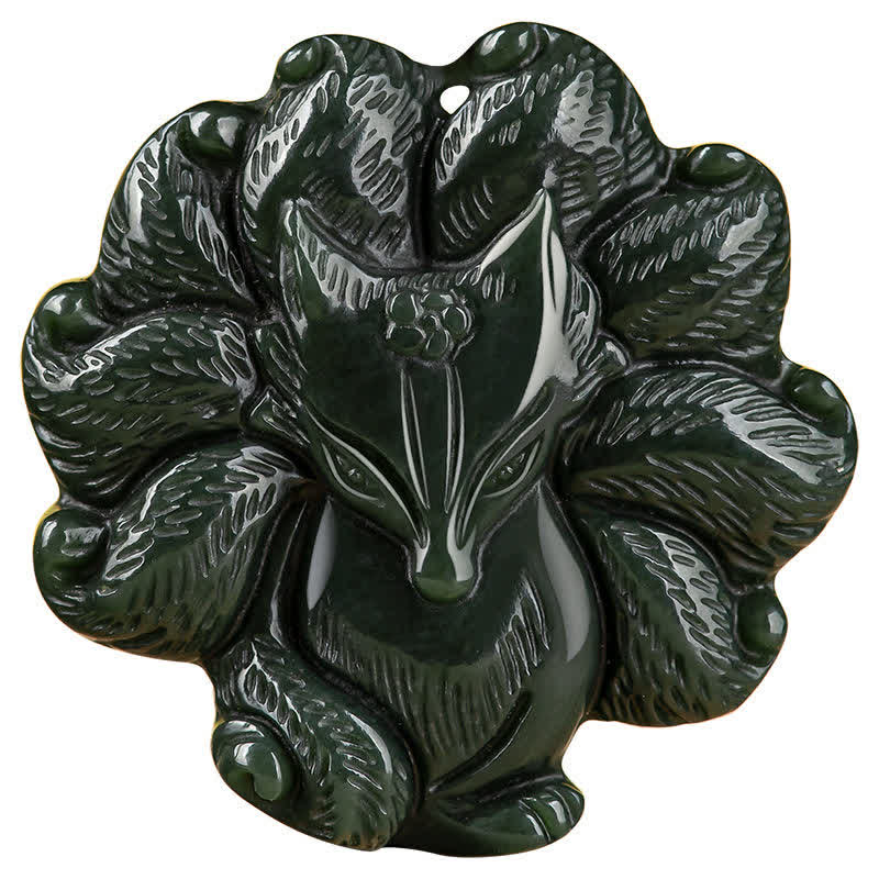 Halskette mit Glücksanhänger aus Hetian Cyan Jade mit neunschwänzigem Fuchs