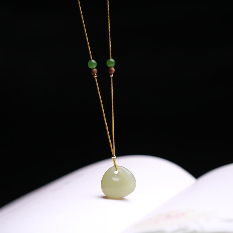 Halskette mit Wohlstandsanhänger aus Hetian-Jade | Kleines Taschendesign