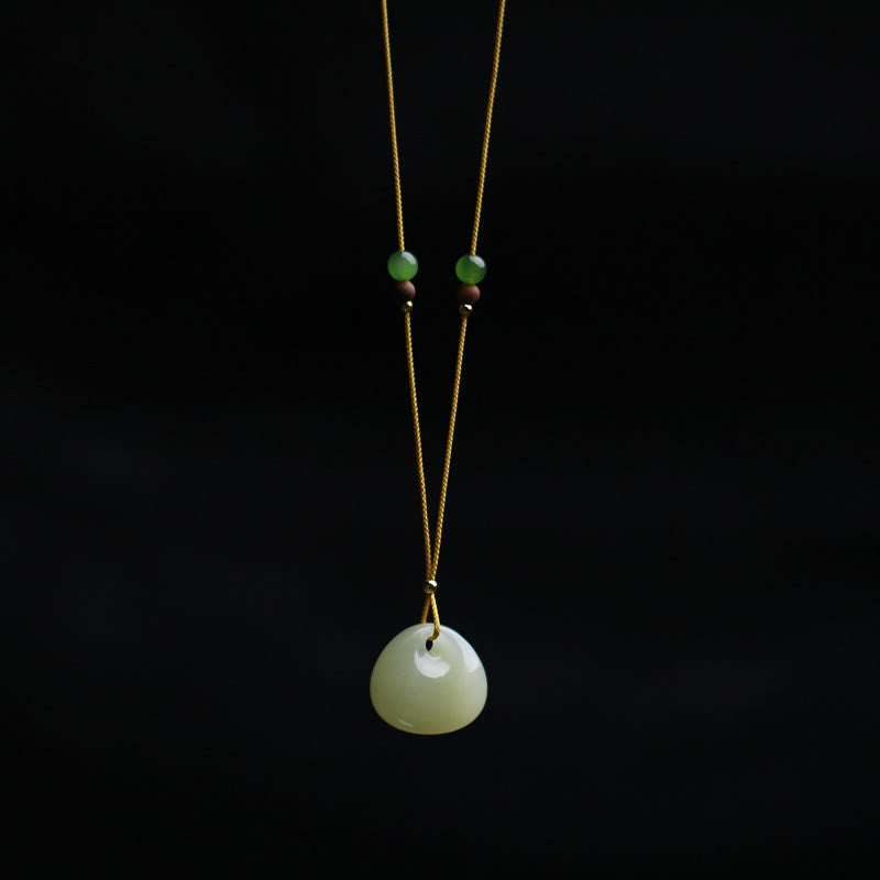 Halskette mit Wohlstandsanhänger aus Hetian-Jade | Kleines Taschendesign