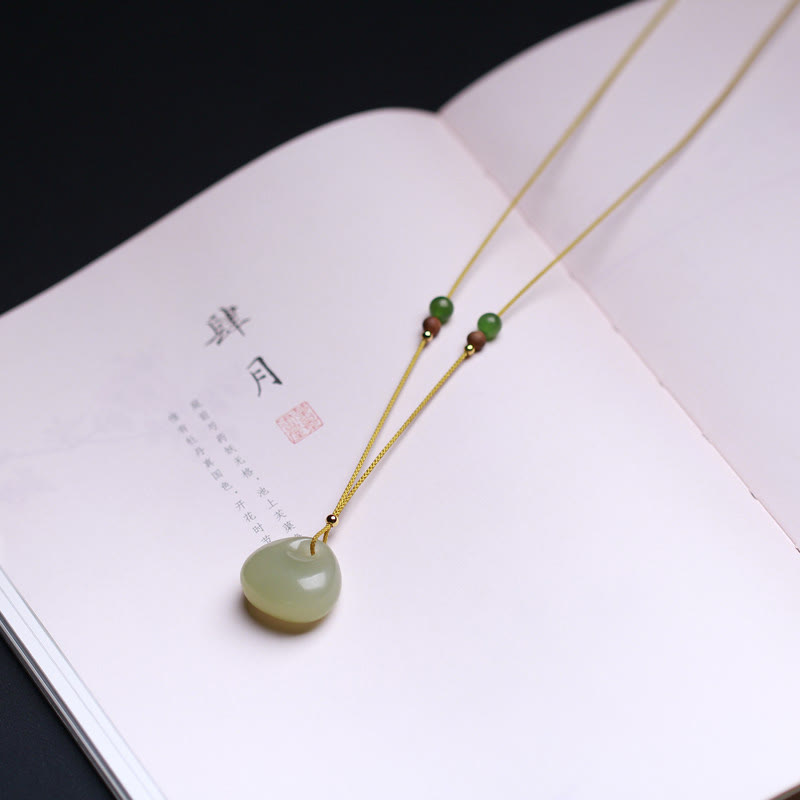 Halskette mit Wohlstandsanhänger aus Hetian-Jade | Kleines Taschendesign