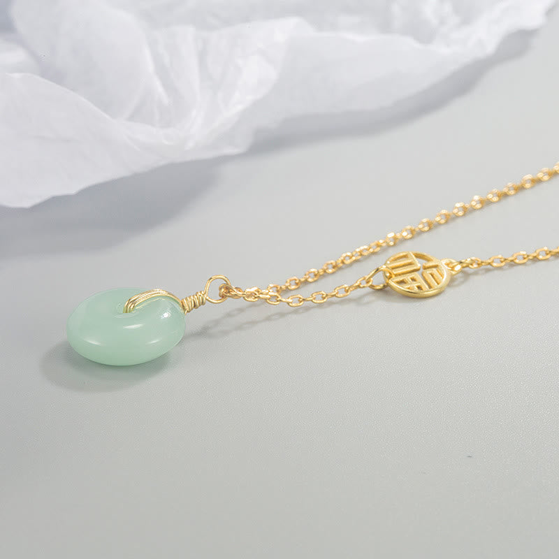 Jade-Halskette mit Fu-Charakter und Peace-Schnalle für Fülle