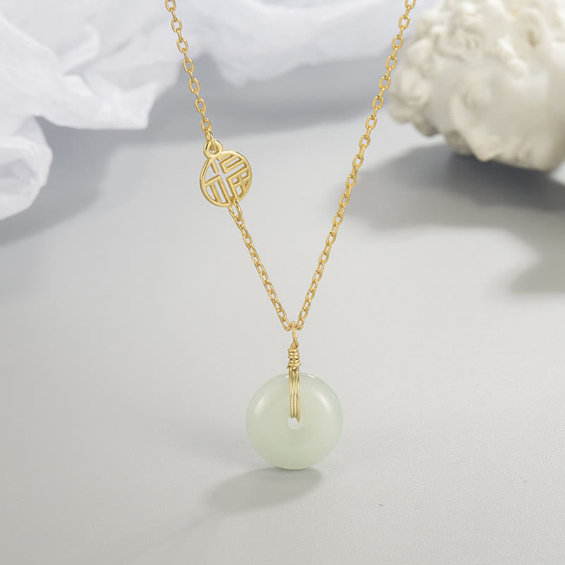 Jade-Halskette mit Fu-Charakter und Peace-Schnalle für Fülle