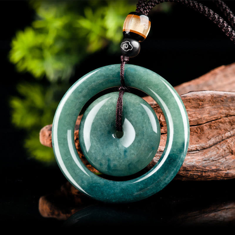 Jade Peace Buckle Halskette | Glücks- und Wohlstandsanhänger