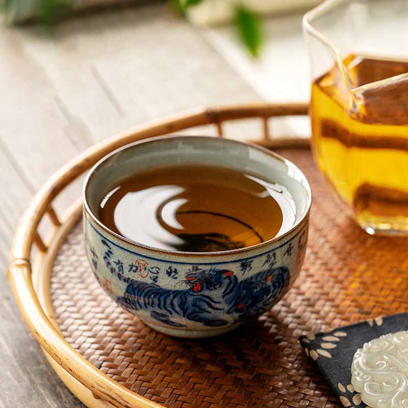 Jingdezhen handbemalte Tiger-Teetasse aus Keramik, 140 ml