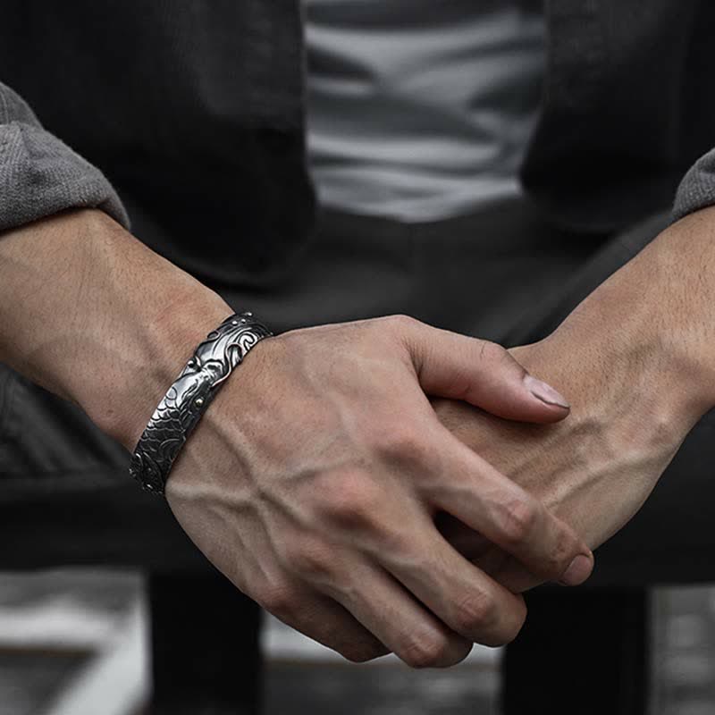 Koi-Fisch-Armband aus 999er Sterlingsilber und 990er Gold für Glück
