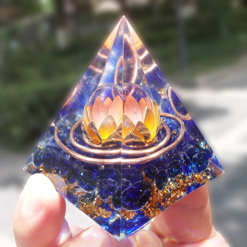 Lapislazuli-Orgonit-Lotuspyramide