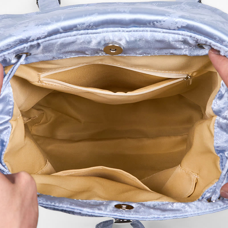 Großer blauer Rucksack mit Kamelien-Stickerei, Spiritual Collection