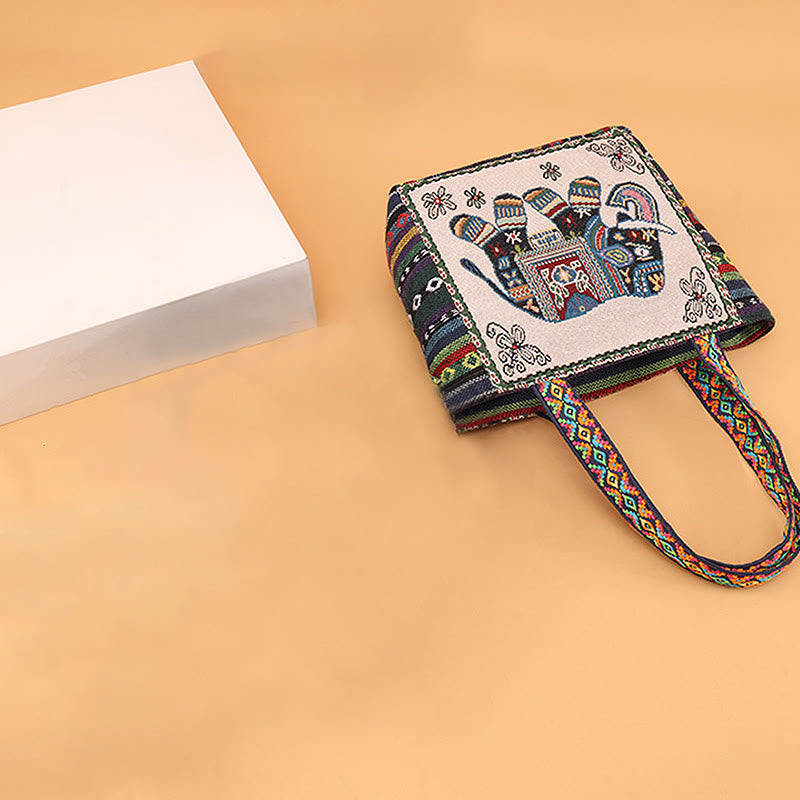 Große Canvas-Tragetasche mit Elefanten-Schmetterlings-Stickerei – Spiritueller Charme