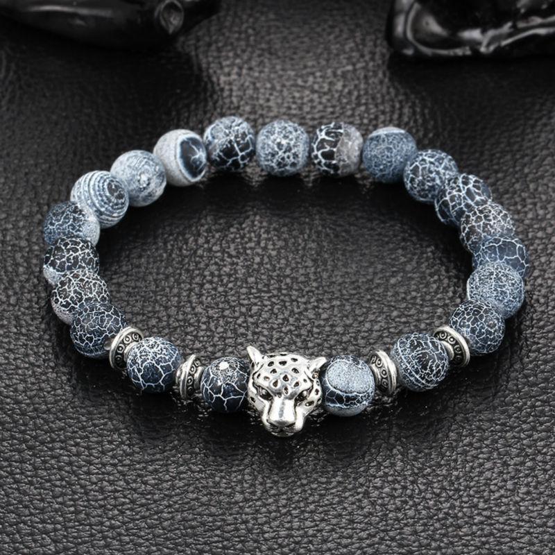 Armband mit Natursteinperlen und Leoparden-Charme