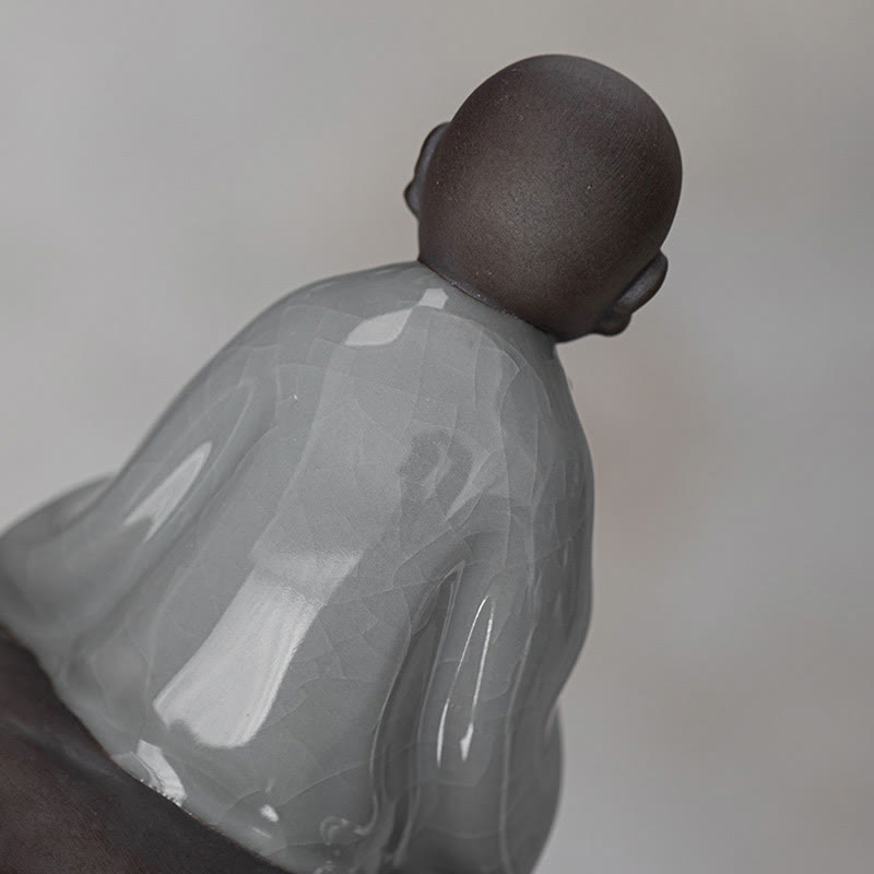 Kleiner Zen-Mönch, Keramik-Teesieb, Meditations-Buddha-Statue