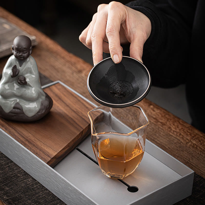 Kleiner Zen-Mönch, Keramik-Teesieb, Meditations-Buddha-Statue