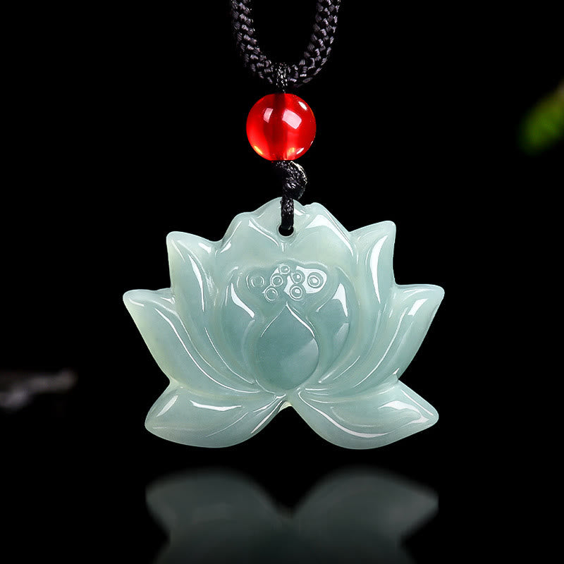 Lotus geschnitzter Jade-Halskettenanhänger für Wohlstand, 22 mm