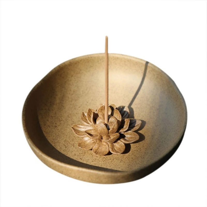 Räuchergefäß aus Keramik mit Lotussockel zur Meditation, 12 cm
