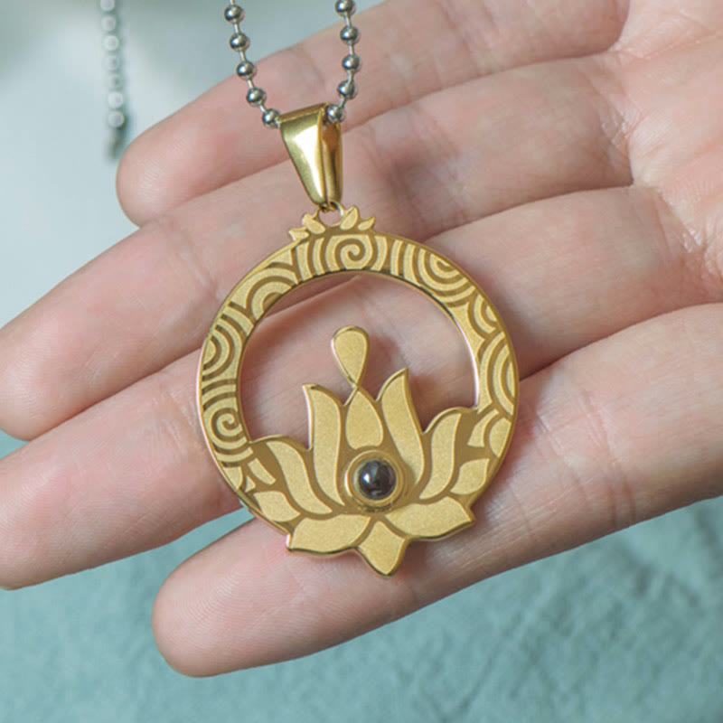 Lotus-Halskette aus Titanstahl mit Shurangama-Mantra-Projektion