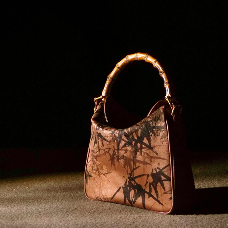 Üppige Xiangyunsha-Umhängetasche aus Seide mit Bambusgriff