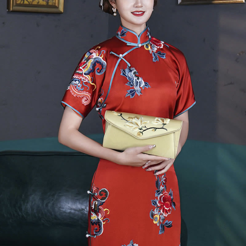 Magnolia Su bestickte mittelgroße Tasche für spirituelle Eleganz