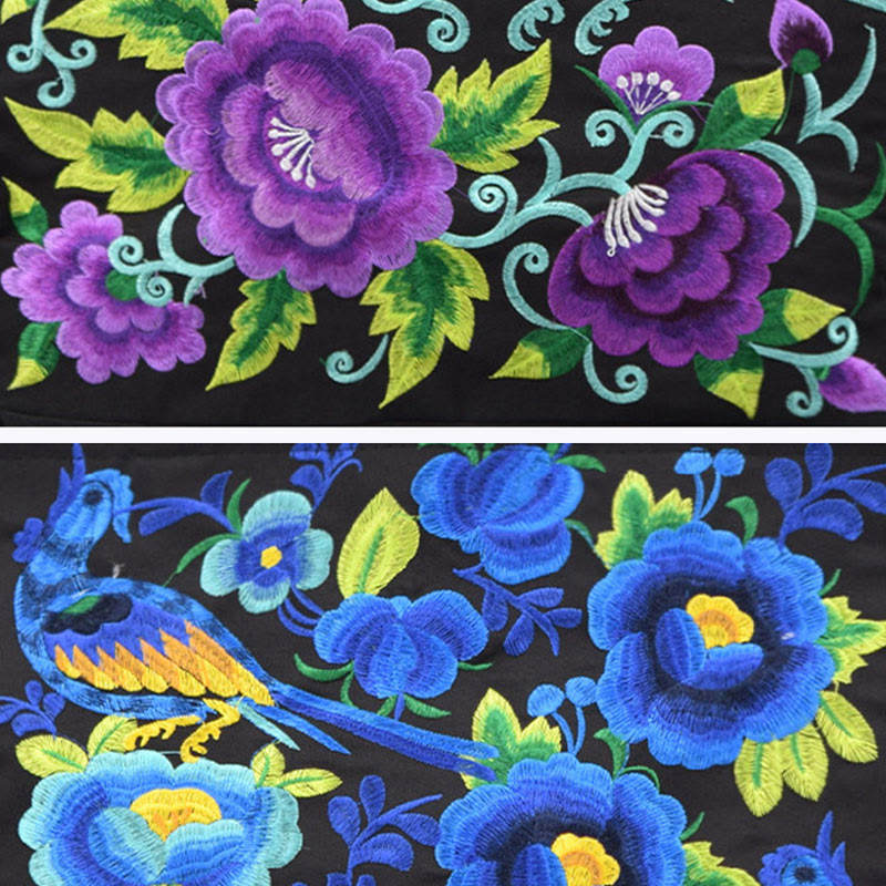 Canvas-Tasche mit Elster-Stickerei und Pfingstrosen- und Chrysanthemenblüten