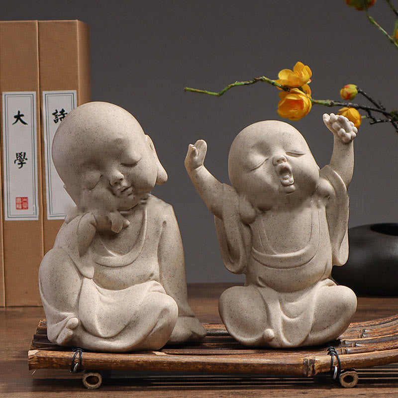 Meditationsstatue aus Harz-Buddha-Mönch für Gelassenheit zu Hause