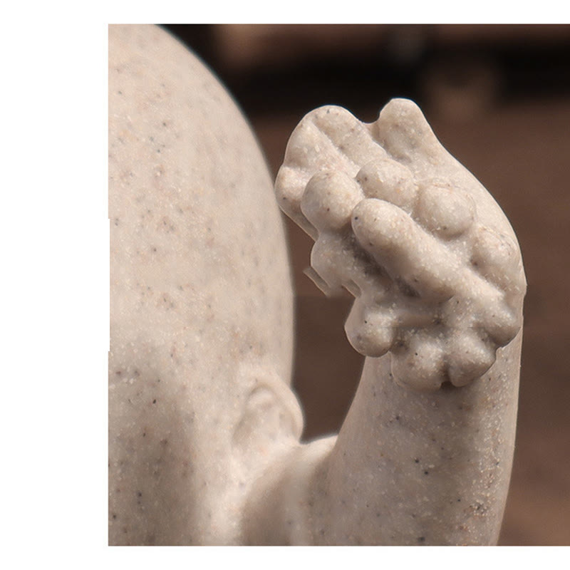 Meditationsstatue aus Harz-Buddha-Mönch für Gelassenheit zu Hause