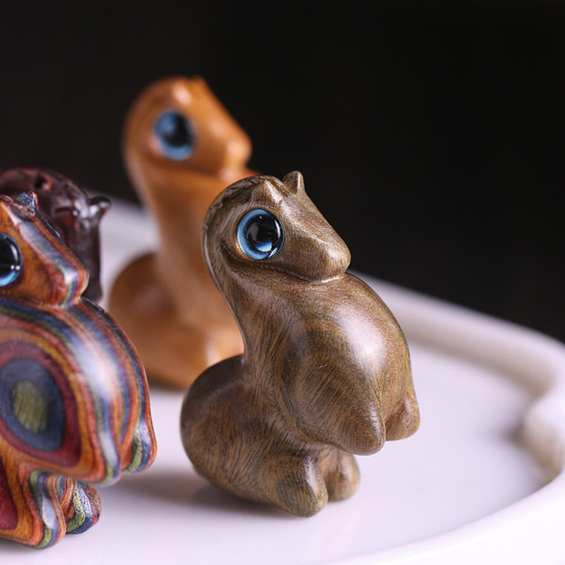 Mittelgroße kleine Blatt rote Sandelholz Glück Mini Pferd Schutz Figur