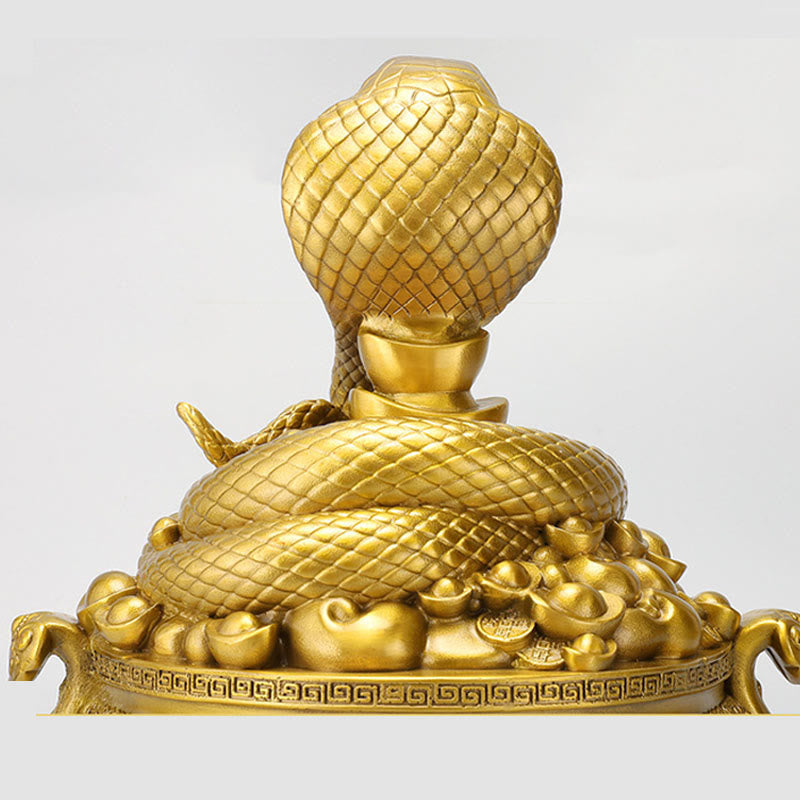 Mittlere Kupfermünzen zum Jahr der Schlange, Messingdekoration