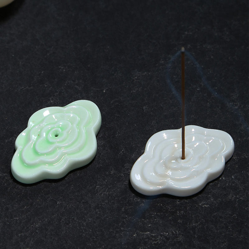 Mini-Räuchergefäß aus Keramik mit glückverheißendem Wolkendesign