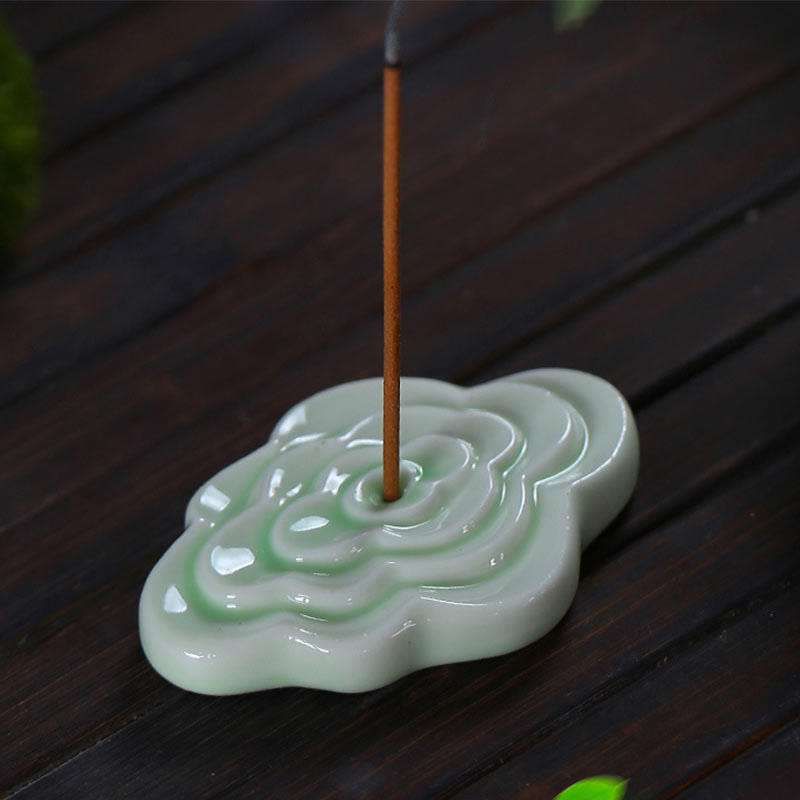 Mini-Räuchergefäß aus Keramik mit glückverheißendem Wolkendesign