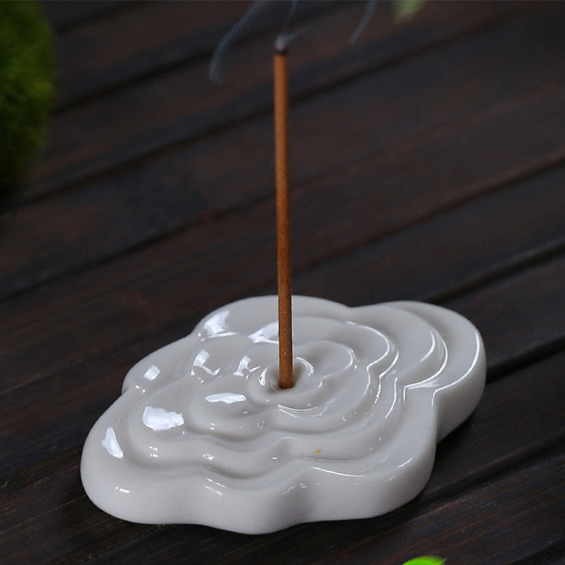 Mini-Räuchergefäß aus Keramik mit glückverheißendem Wolkendesign