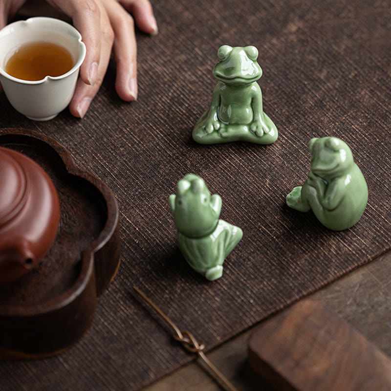 Mini-Meditationsfroschfigur aus Keramik für Glück und Reichtum