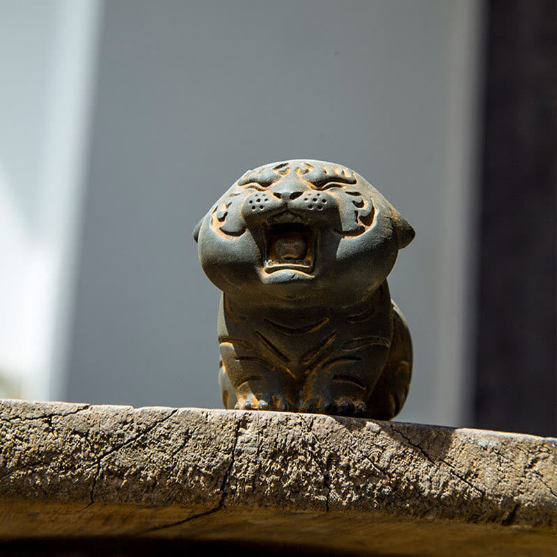 Mini-Statue aus süßem Tigereisenharz – spirituelle Tierfigur